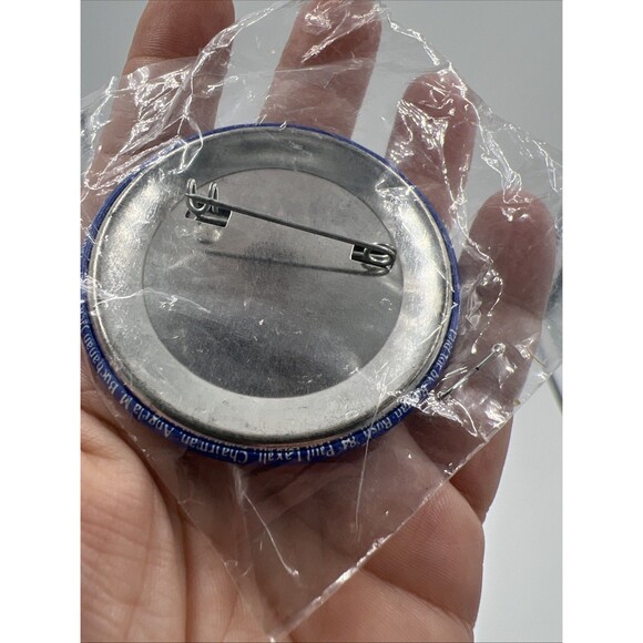 Vintage Original 1984 Reagan/Bush Pin New Old Stock Unopened - Picture 2 of 4